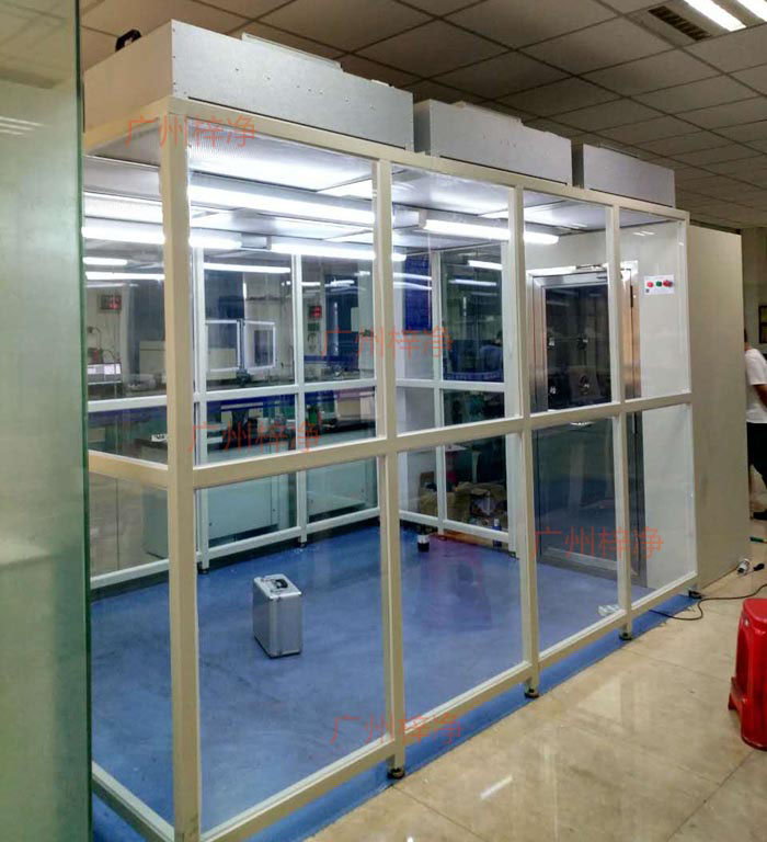 百級(jí)潔凈棚頂端布滿FFU風(fēng)機(jī)過(guò)濾機(jī)組 百級(jí)潔凈棚頂端布滿FFU風(fēng)機(jī)過(guò)濾機(jī)組